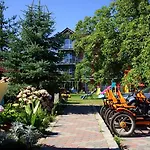 Nord-West-Kubryk Pensjonat I Tawerna *