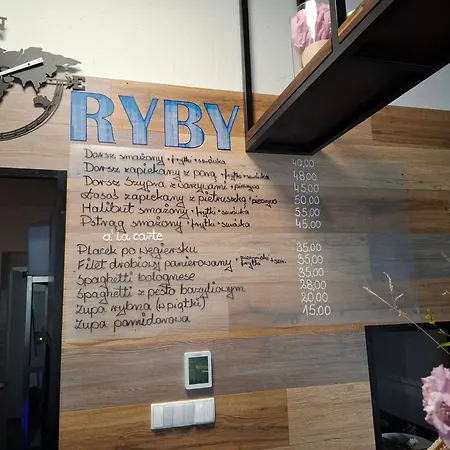 Kwatera prywatna Nord-West i restauracja Tawerna Kubryk Ustronie Morskie