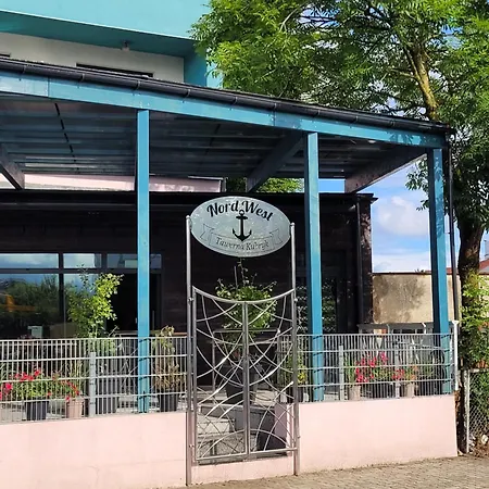 Nord-West i restauracja Tawerna Kubryk Ustronie Morskie