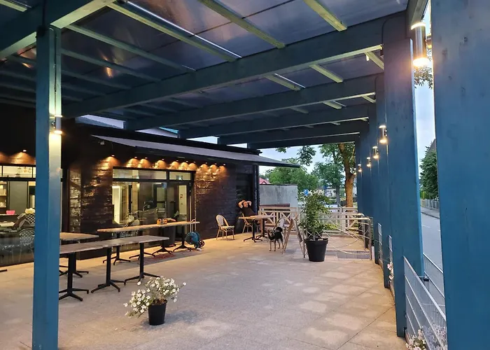 Nord-west I Restauracja Tawerna Kubryk Homestay szállás *